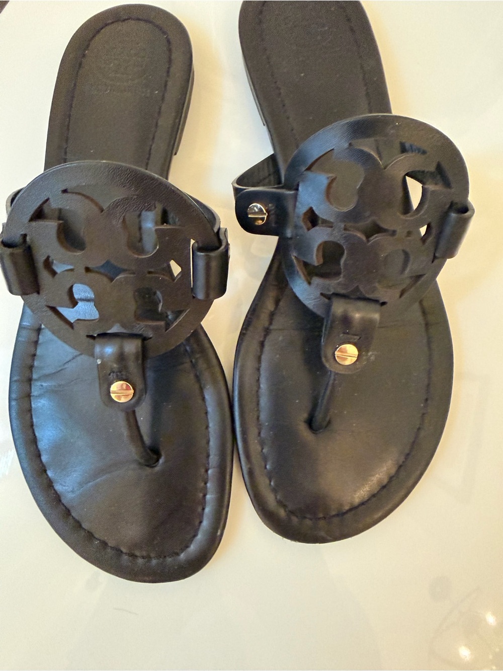 Women's Tory Burch Miller Thong Sandal , Size US 7.5 M - Black Leather - Picture 6 of 7